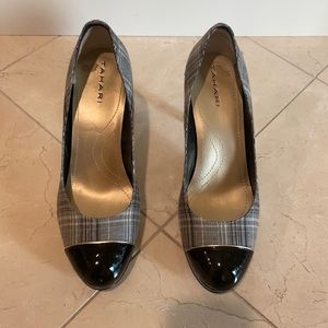 Tahari ‘Laurie’ Menswear Plaid Platform Pumps